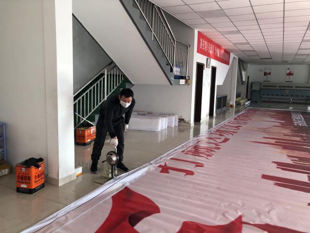 1581732265125725.jpg 我身邊的共產(chǎn)黨員 傳媒公司 張慶元.jpg